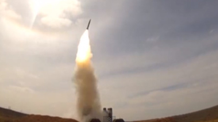 Nhiều ý kiến nghi ngờ Matxcơva không "bật đèn xanh" cho S-300 Syria, hoặc cũng có thể Nga đã cung cấp một số thông số cơ bản để không quân Israel có thể "an toàn" đi không kích Syria.