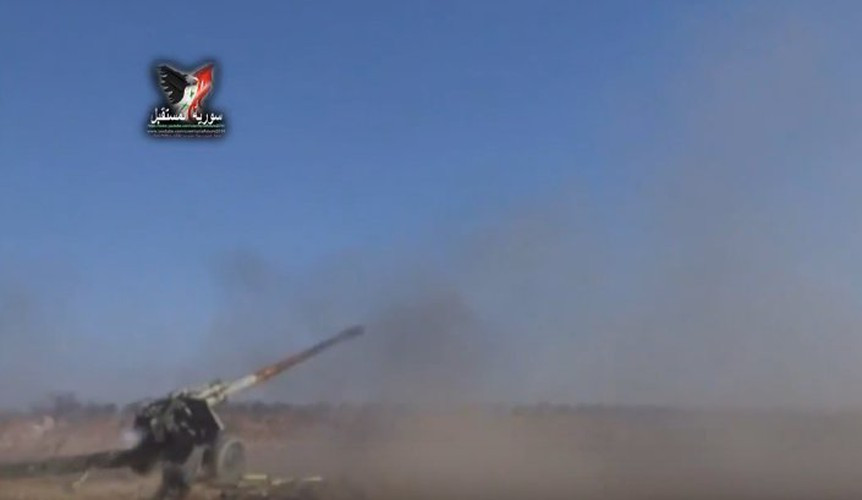  Pháo 2A65 Msta-B đặt trên khung bệ có 2 bánh xe để di chuyển, khi tác chiến 2 càng sẽ được hạ xuống còn trục thủy lực ngay dưới bệ pháo sẽ nâng lên, như vậy cơ cấu ổn định dựa trên 3 điểm là trục thủy lực và 2 càng pháo.