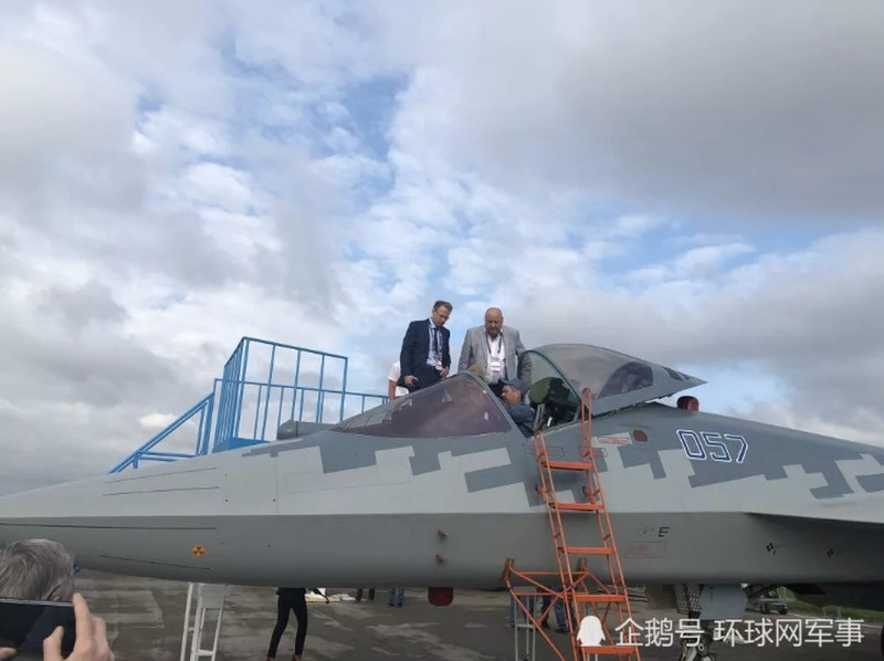 Ngoài gói nâng cấp hệ thống điều khiển điện hóa, không quân Nga còn lên kế hoạch một loạt gói nâng cấp mới cho máy bay chiến đấu Su-57. Nhờ thiết kế với kết cấu mở, tiềm năng nâng cấp và tích hợp các hệ thống trên máy bay chiến đấu thế hệ thứ 5 của Nga là rất lớn.