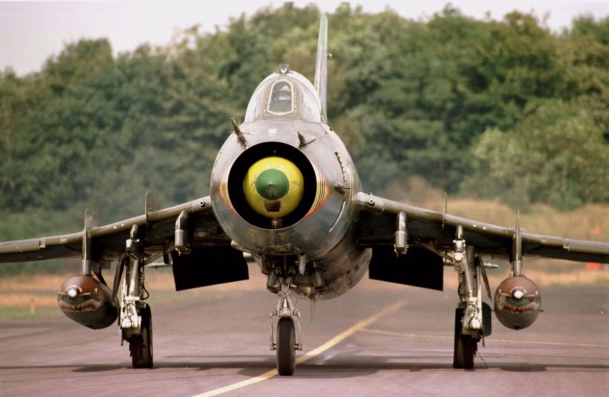 Với gói nâng cấp này, nhà sản xuất Sukhoi Nga tin rằng, những chiếc máy bay cường kích Su-22 của Không quân Syria đã lột xác hoàn toàn và trở thành chiến đấu cơ đa năng đủ sức độc lập tác chiến và đương đầu với bất kỳ tiêm kích hiện đại nào, dù đó là F/A-18 của Mỹ.