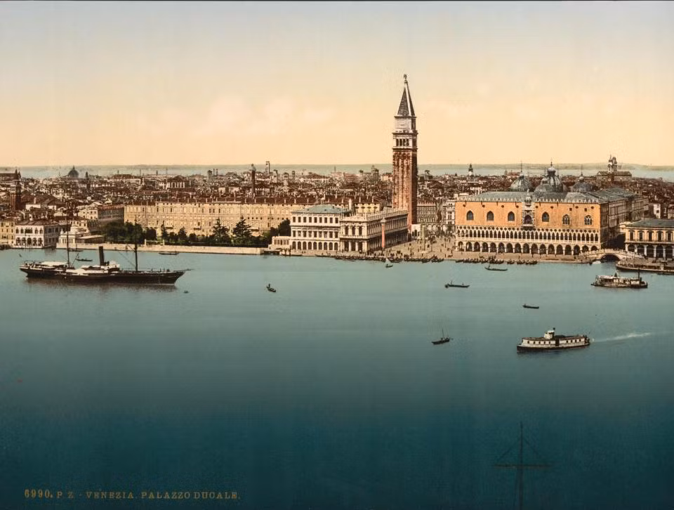 Khung cảnh mộng mơ ở Venice làm nhiều người xao xuyến. Ảnh The Sun