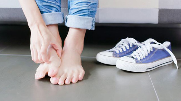 Để ngăn ngừa, nếu trong nhà có người mắc bệnh ngoài da, các thành viên nên chú ý vệ sinh thật kỹ, mở cửa đảm bảo thoáng khí trong quá trình sinh hoạt. (Ảnh minh họa)