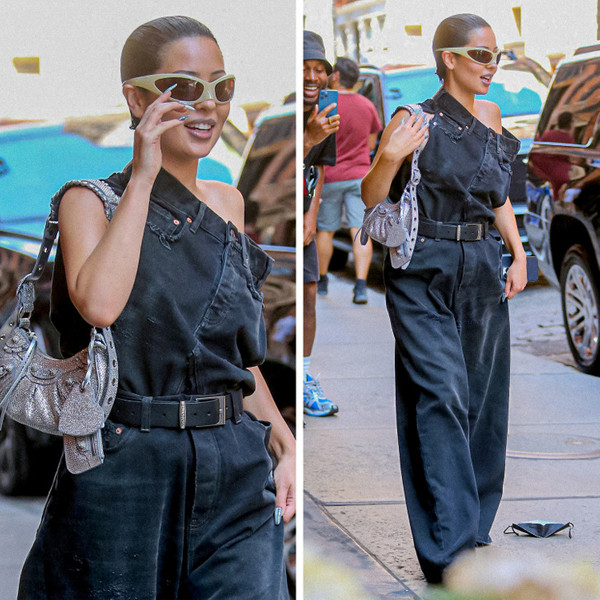 Ngôi sao loạt phim Euphoria tham dự buổi trình diễn thời trang của Balenciaga với bộ đồ vô cùng táo bạo. Nhìn bề ngoài, cô nàng như diện một chiếc quần yếm khổng lồ. Tuy vậy, bộ đồ lại không được đánh giá cao.