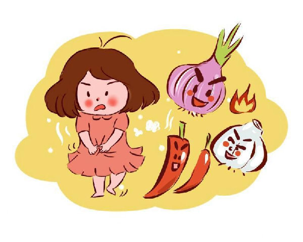 1. Thức ăn cay: Bản thân thức ăn cay có tính kích thích, có thể gây ra sự giãn nở bất thường của các mạch máu. Sự giãn nở này, mặc dù rất ngắn, nhưng làm tăng gánh nặng cho tim để bơm máu, khiến huyết áp dao động với những đợt giảm nhanh và ngắn. Ảnh minh họa: ABLW.