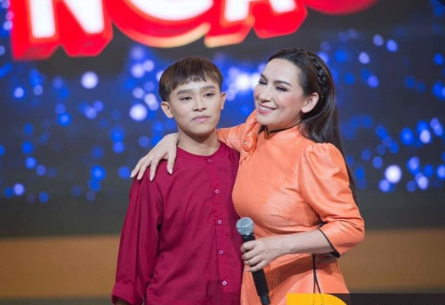 Ly do Ho Van Cuong im lang khi me nuoi Phi Nhung nam vien