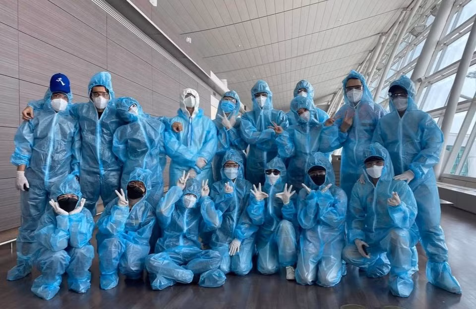 Lan Ngoc va dan sao Running Man ve Da Nang sau chuyen di Han