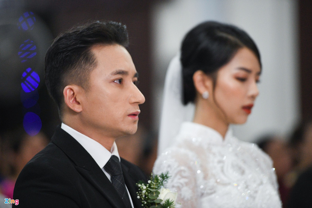 Tại Nghệ An, gia đình Phan Mạnh Quỳnh mời 700 khách và chuẩn bị 70 mâm cỗ.