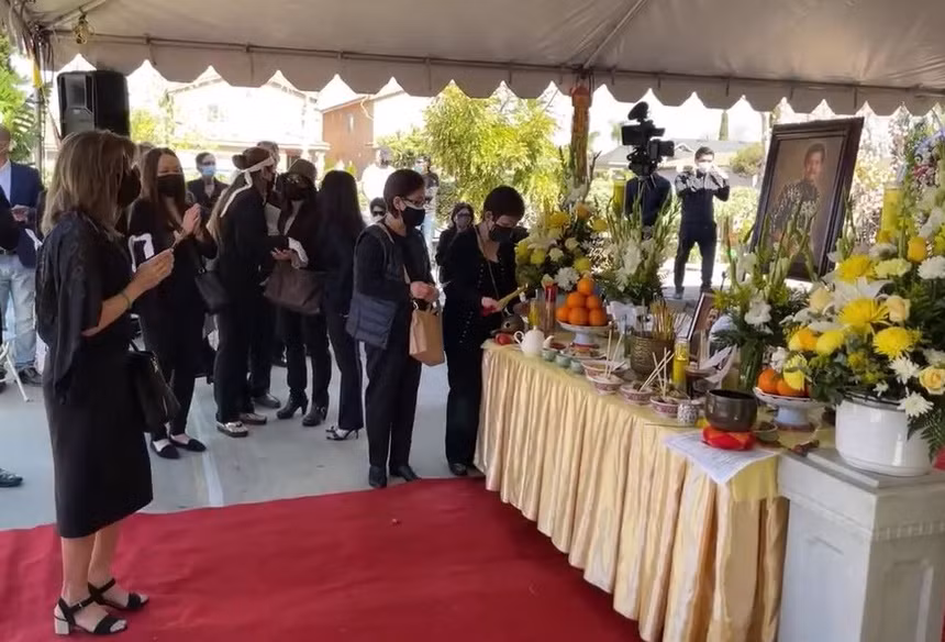 Sao Viet o hai ngoai den tien biet ca si Quoc Anh-Hinh-2