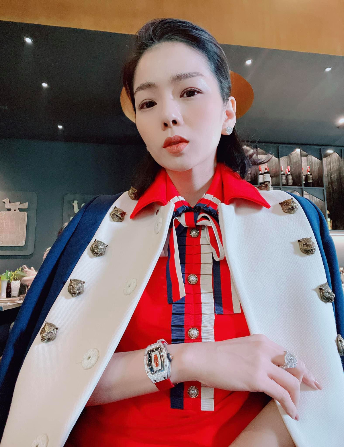 Sau khi công bố ly hôn Đức Huy, Lệ Quyên đã cân bằng lại cuộc sống. Cô chăm thả thính những điều vu vơ về tình yêu.