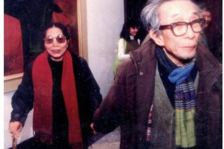 Nhà văn Kim Lân có cuộc hôn nhân hạnh phúc với bà Nguyễn Thị Tám. Đến năm 2007, ông qua đời, hưởng thọ 87 tuổi. Ảnh: Vietnamnet