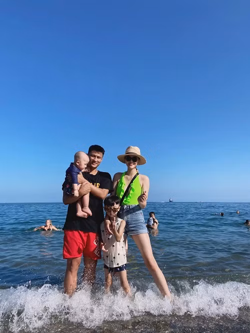 Quý tử thứ 2 nhà Kỳ Hân - Mạc Hồng Quân chào đời vào tháng 12/2020. Bé tên Đức Khôi, tên ở nhà là Dưa Hấu.