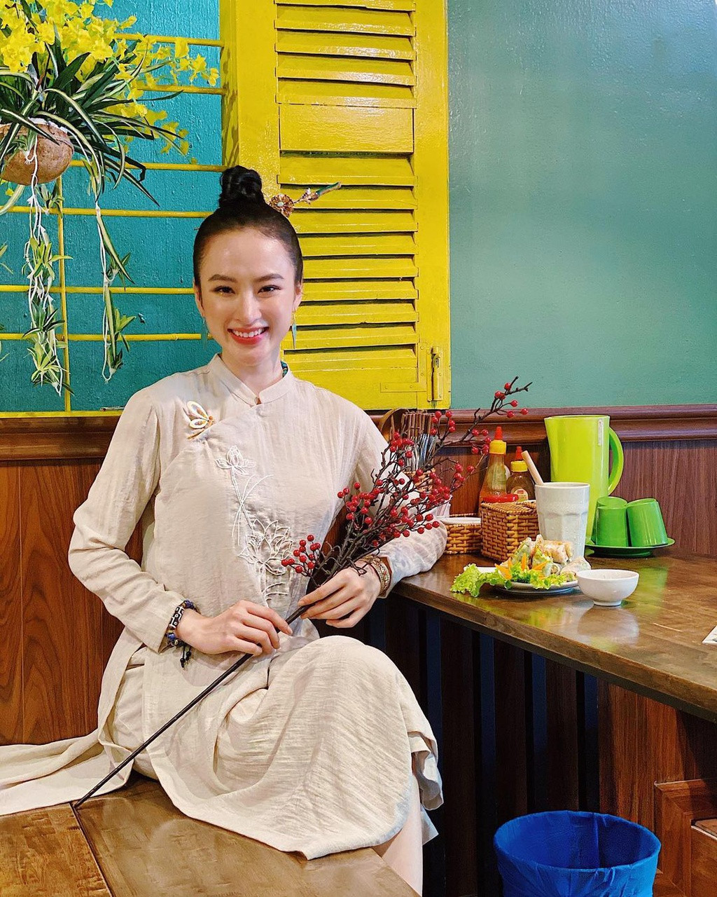 Trong ba năm ăn chay, hoạt động thiện nguyện, diễn viên sinh năm 1995 thừa nhận sự nghiệp của cô bị chậm lại. Nhưng cô bằng lòng với lối sống hiện tại, để đổi lại được sự bình an trong tâm hồn.