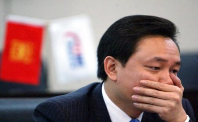 Vị tỷ phú người Trung Quốc này cũng bị cáo buộc đã hối lộ cảnh sát và cán bộ thuế để "moi" thông tin trong chính phủ với số tiền hối lộ lên đến 740.000 USD (hơn 17 tỷ đồng).