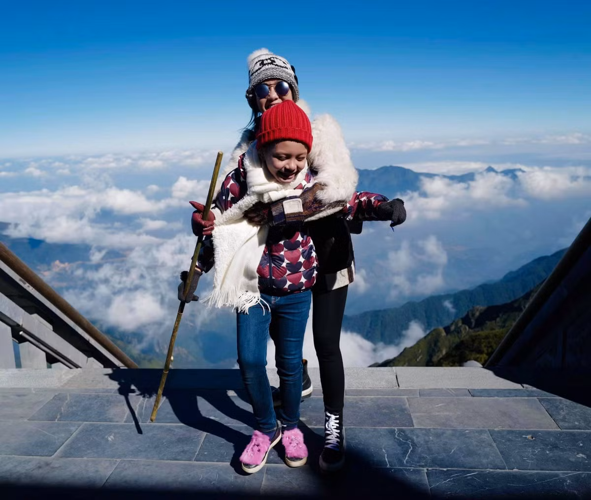 Nữ ca sĩ và hai con đã có những trải nghiệm đáng nhớ khi đến khám phá mảnh đất này.