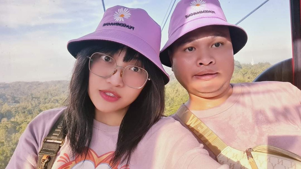 Vinh Râu cũng xác nhận việc chia tay Lương Minh Trang sau 6 năm gắn bó. Anh nhắn nhủ tới vợ cũ: “Hẹn một ngày cùng nhau gặp lại trên sân khấu lớn. Trân trọng những kỷ niệm". Lương Minh Trang cho biết cô luôn tôn trọng những khoảnh khắc bên Vinh Râu. Nữ ca sĩ cảm ơn chồng cũ và khẳng định luôn dõi theo, ủng hộ anh trong các hoạt động sau này.