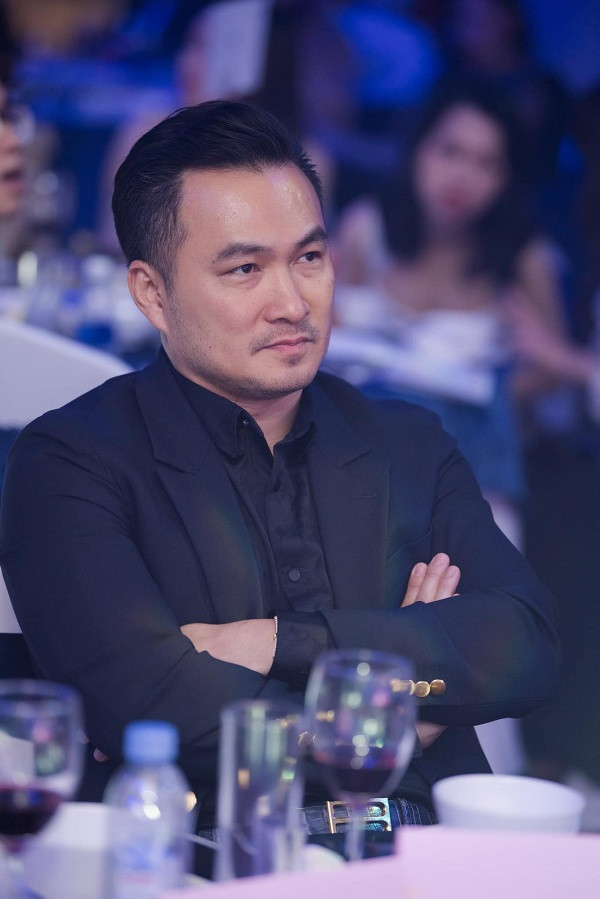 Vi sao Chi Bao va loat sao Viet giai nghe khi ten tuoi con hot?