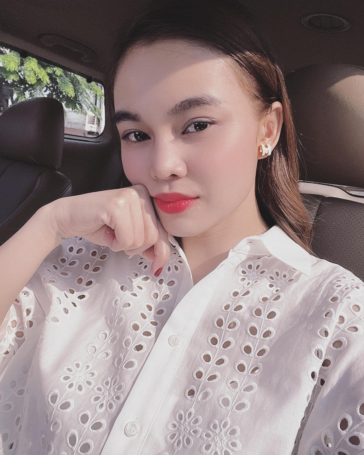 Giang Hong Ngoc buc xuc voi y tuong CSGT giao hang thay shipper