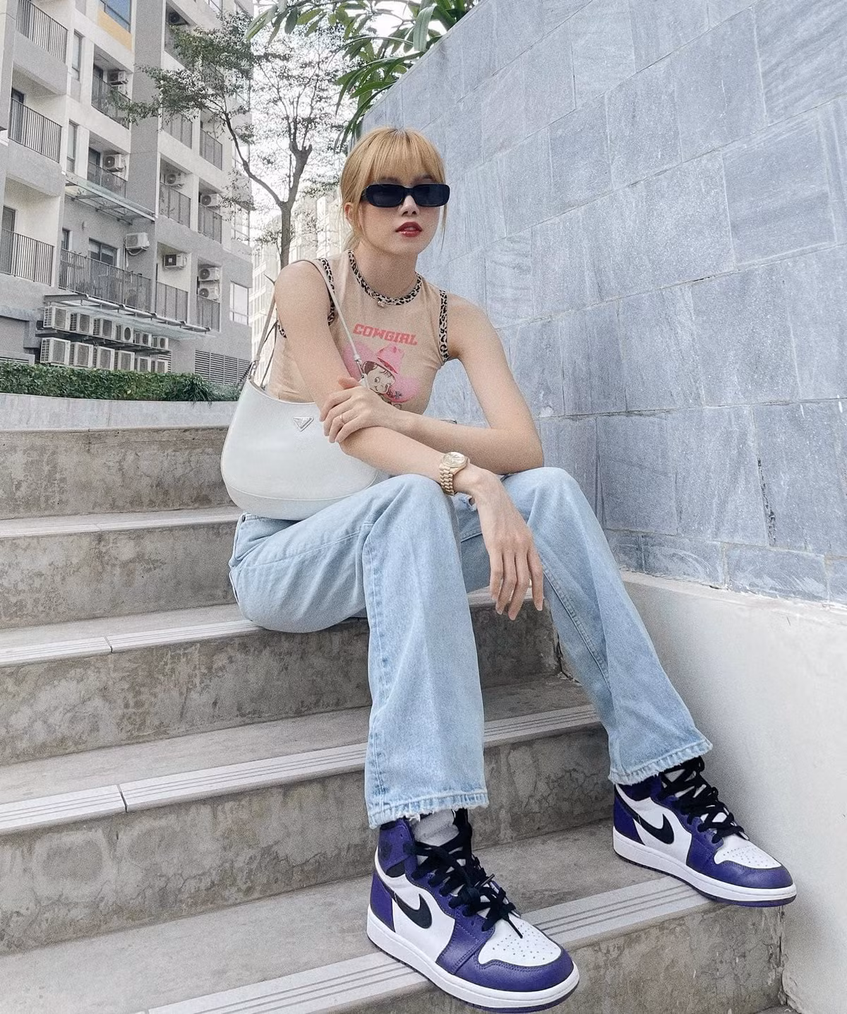 Tuy vậy, Thiều Bảo Trâm chưa gặt hái thành công trên con đường âm nhạc. Sự nghiệp của cô đến hiện tại vẫn khá mờ nhạt.