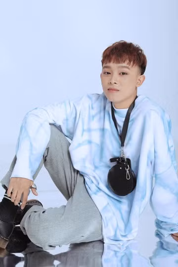 Quan ly giu het cat-xe cua Ho Van Cuong la hiem co o showbiz-Hinh-2