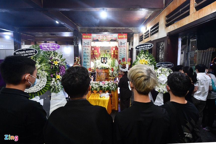 Hải Đăng qua đời vào chiều 16/2 ở Nha Trang. Bạn gái của nam diễn viên cho biết anh đi tắm biển và bị nước cuốn trôi, không được cứu kịp thời. Sáng 19/2, linh cữu sẽ được đưa đi hỏa táng tại Bình Hưng Hòa.