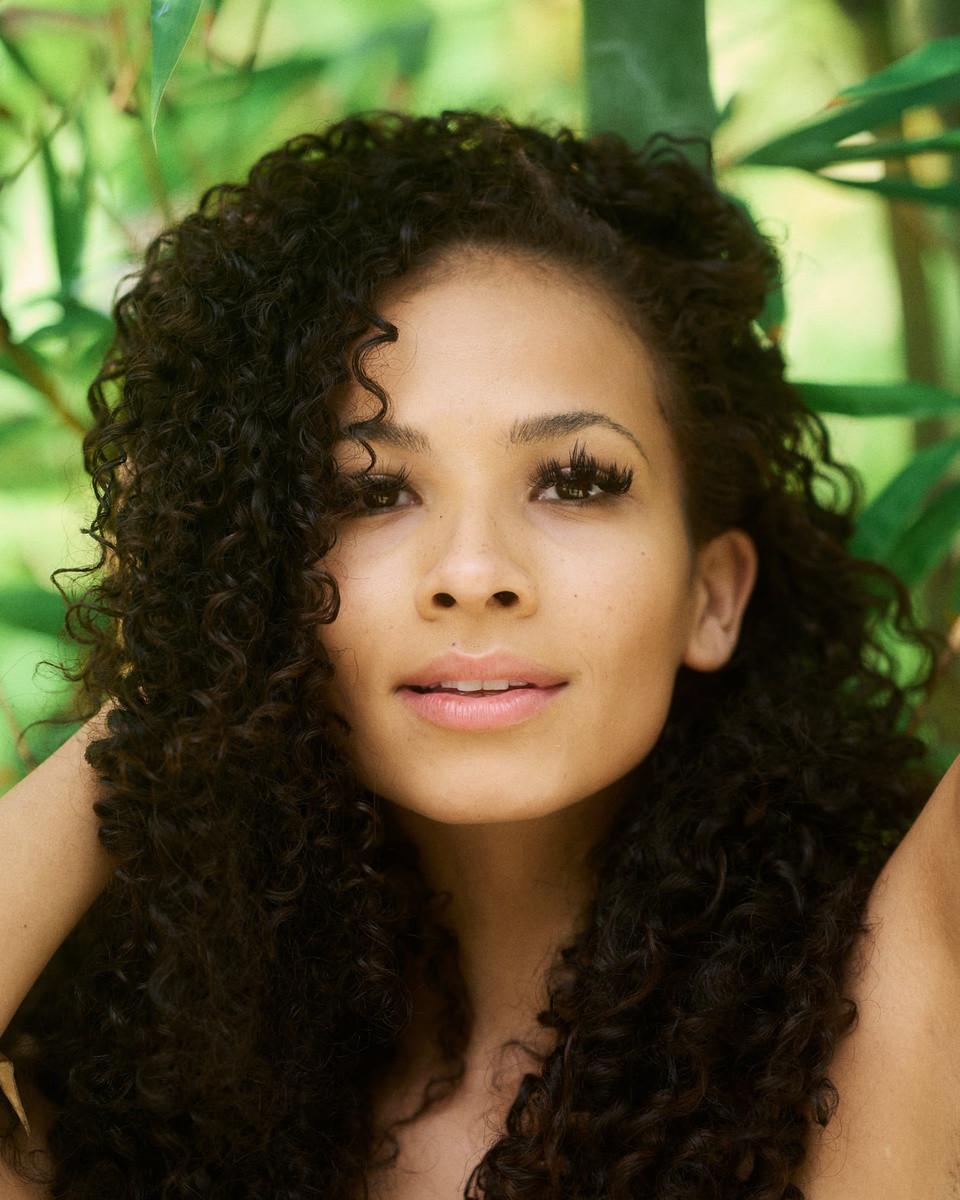 Đại diện Barbados cũng bị phản ứng tương tự. Một số người cho rằng lỗi phần lớn thuộc về ban tổ chức chứ không hẳn chỉ nằm ở thí sinh.