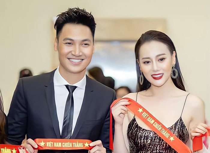 Dàn sao chúc mừng tuyển Việt Nam vào vòng loại thứ 3 World Cup 2022 Dan sao chuc mung tuyen Viet Nam vao vong loai thu 3 World Cup 2022