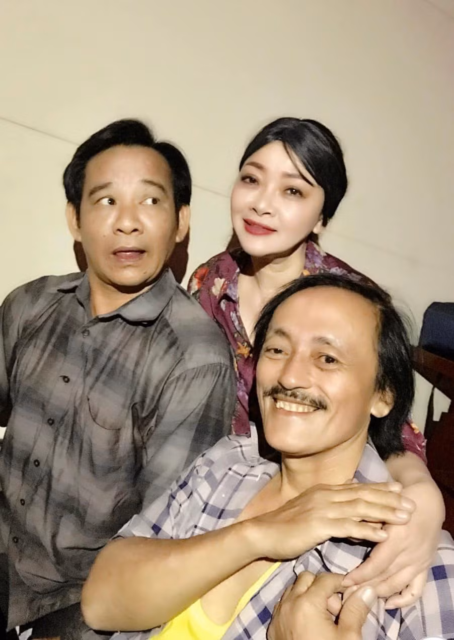 Nghe si Giang Coi tam su xuc dong: “Than chet luon rinh rap o cua“-Hinh-2