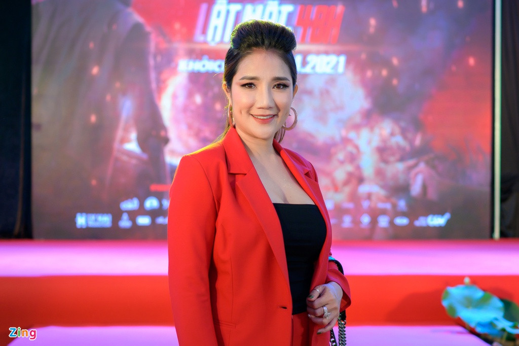 Cát Tường đến ủng hộ Lý Hải. Nữ diễn viên cho biết cô khâm phục Lý Hải, bởi anh theo đuổi ca hát nhiều năm, nhưng khi chuyển hướng sang điện ảnh cũng sớm gặt hái thành công.