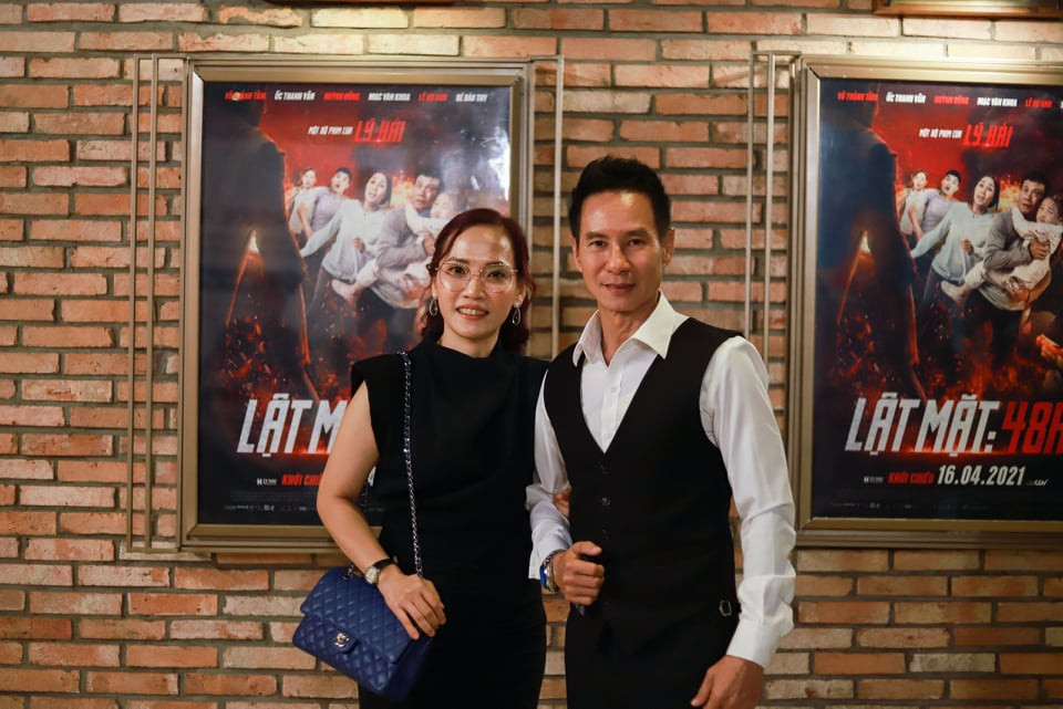 Trả lời Zing trước khi vào rạp, Lý Hải cảm thấy hạnh phúc khi bộ phim đã đạt doanh thu 3 tỷ đồng nhờ lượng vé khán giả đặt sớm trước ngày khởi chiếu.