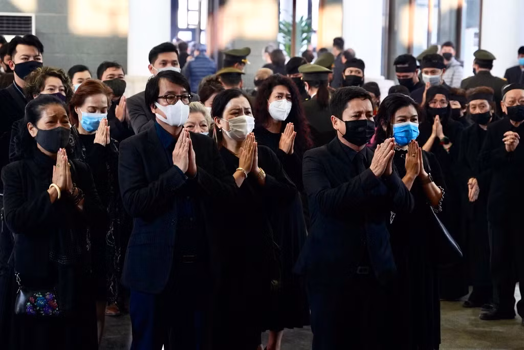 NSND Hoàng Dũng ra đi, nền nghệ thuật nước nhà mất đi một nghệ sĩ tài hoa, tận hiến.