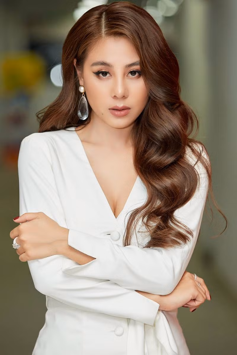 Dien vien Nam Thu xin loi vi quang cao coin da cap-Hinh-2