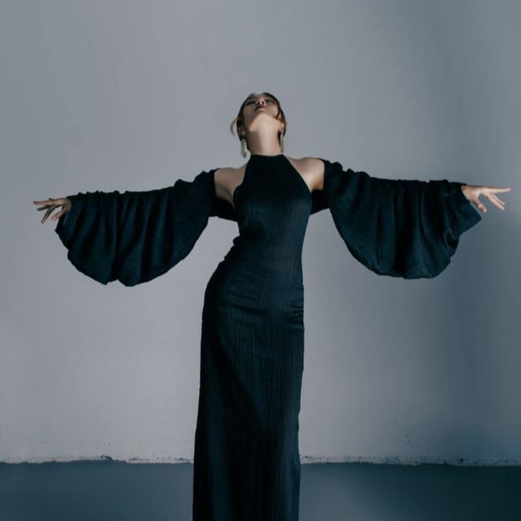 Diện những trang phục gợi cảm, Bảo Anh khoe nét quyến rũ chết người qua từng góc ảnh.