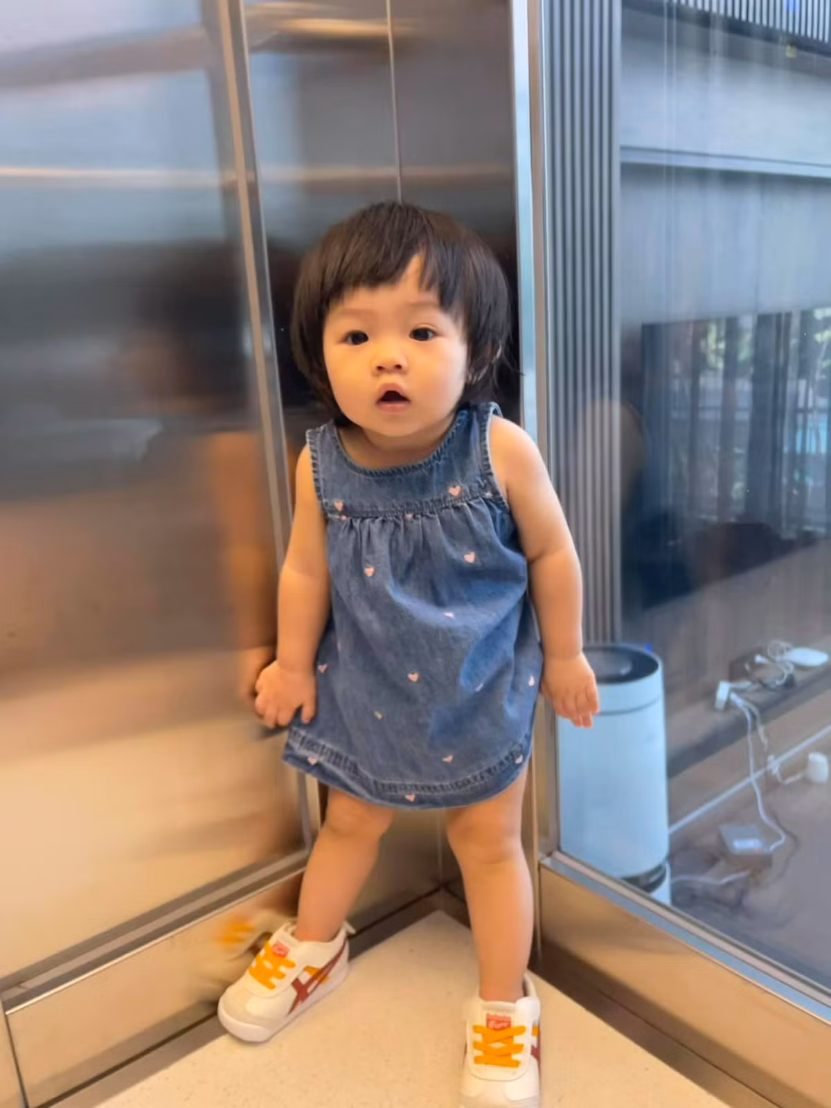 Suchin tên thật là Tuệ San, cái tên mang ý nghĩa một cô gái thông minh, hiền dịu, tương lai tươi sáng, thành công.