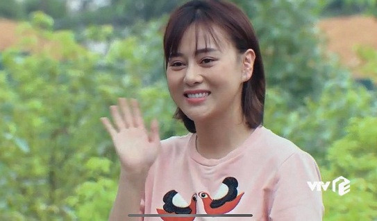 Phuong Oanh tuc gian khi bi vu khong goi khan gia la “rac ruoi“-Hinh-3