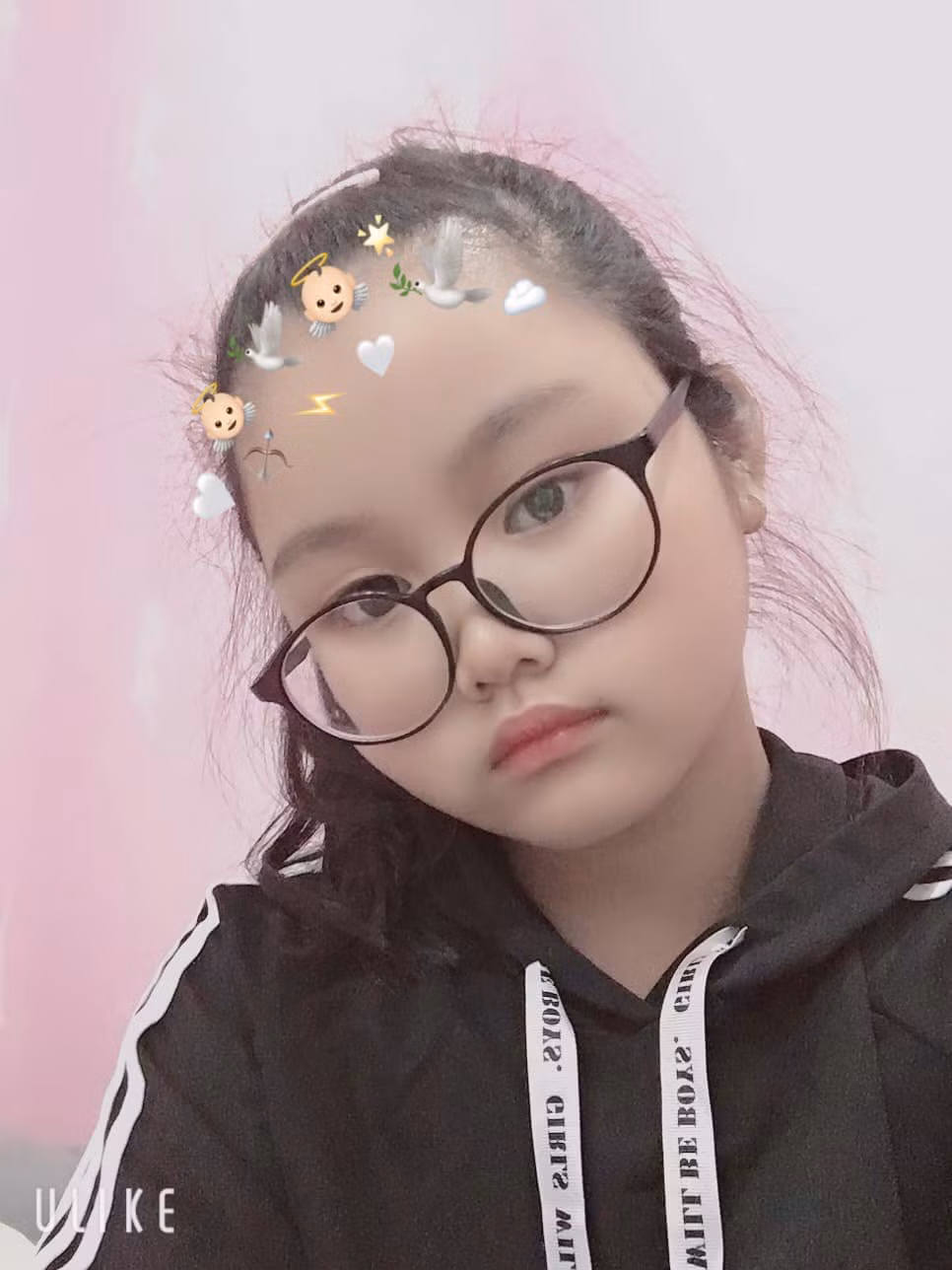 Trước khi xây dựng tổ ấm cùng Quang Pháp, Thảo Trang từng có cuộc hôn nhân dang dở với cựu danh thủ Phan Thanh Bình. Cặp đôi kết hôn năm 2010. Sau 5 năm chung sống, Thảo Trang - Thanh Bình ly hôn khi đã có 1 cô con gái chung - bé Cherry. Hiện nhóc tỳ được 11 tuổi.