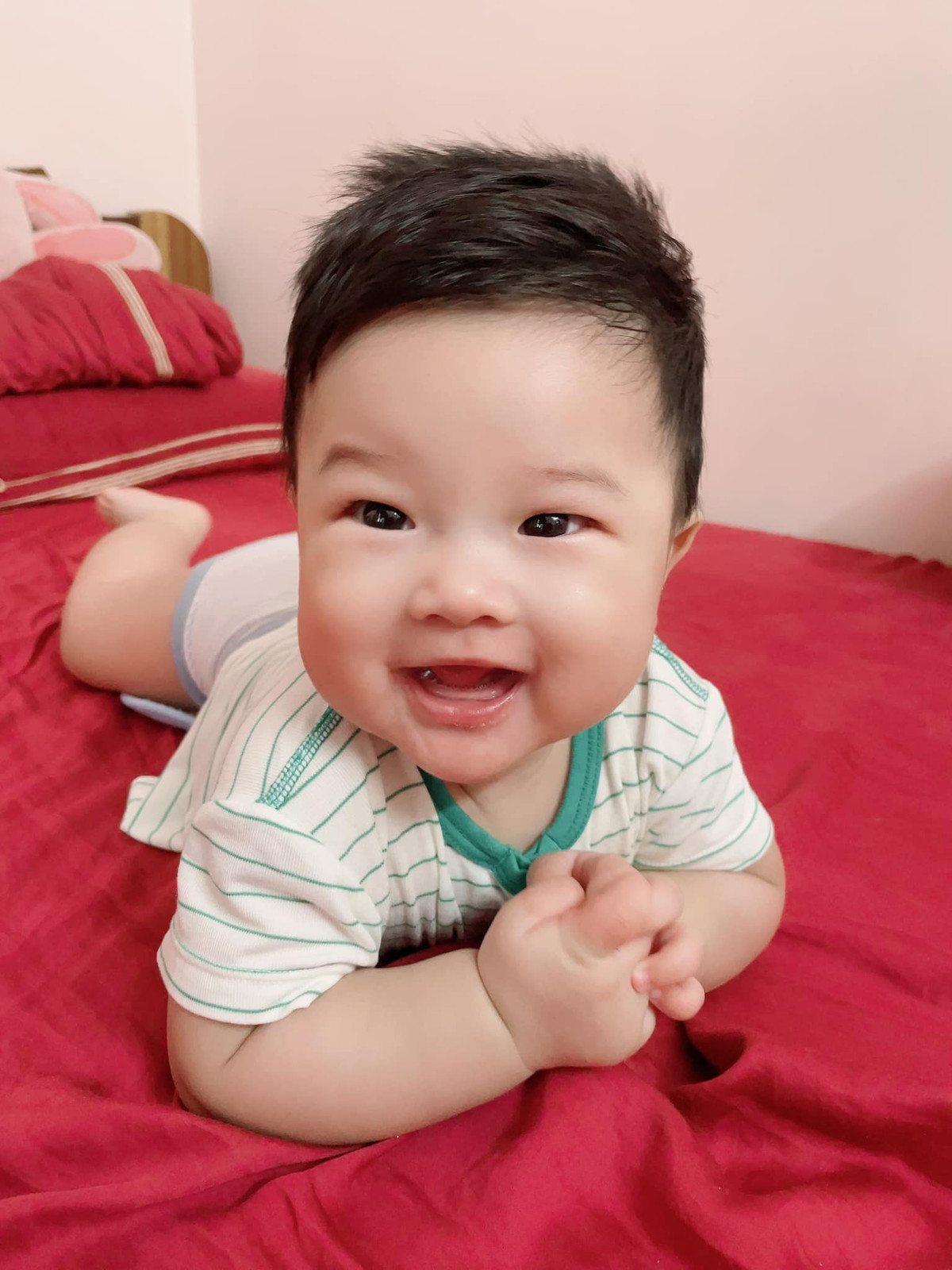 Hiện con trai của diễn viên Thảo Trang và Trương Quang Pháp - bé Brian đã hơn 4 tháng tuổi, vô cùng bụ bẫm, đáng yêu.