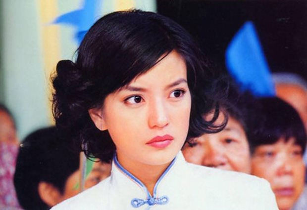 Tat ca phim anh cua Trieu Vy sap bi go bo vinh vien?-Hinh-4