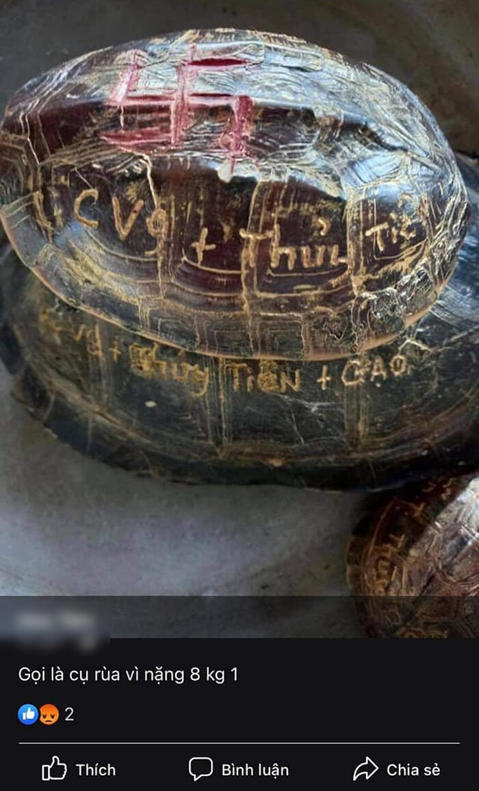 Xon xao hinh anh mai rua phong sinh khac ten gia dinh Thuy Tien?