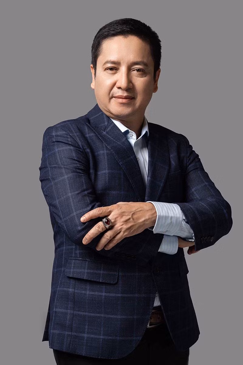 e-Magazine NSƯT Chí Trung: “Người tuổi Sửu có tài, có tâm nhưng không được thích” e-Magazine NSUT Chi Trung: “Nguoi tuoi Suu co tai, co tam nhung khong duoc thich”