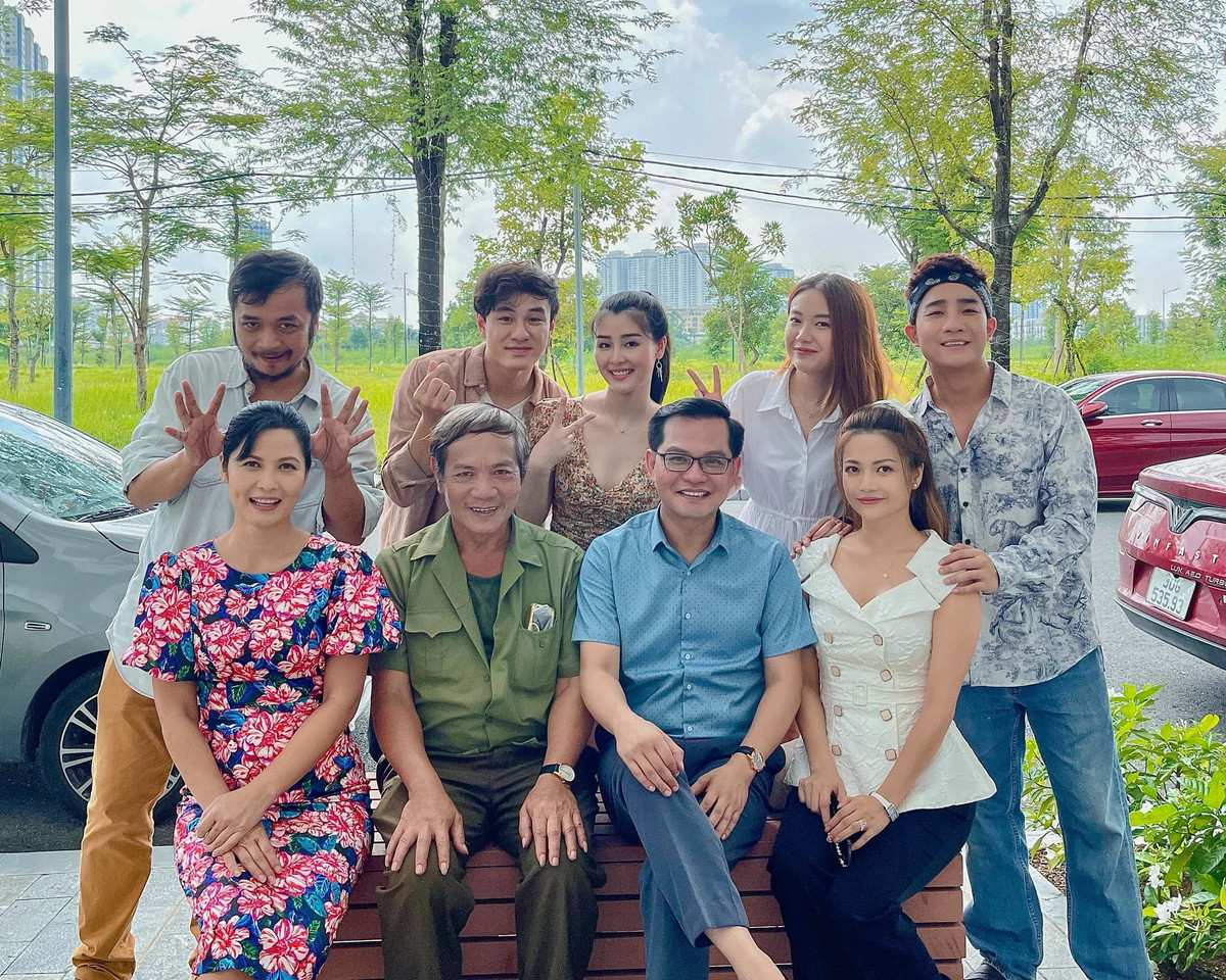 Trong Ngày mai bình yên, Kiều My vào vai Mai Khôi, cô con gái cá tính của ông Phát do NSND Trung Hiếu đóng. Buộc phải ở nhà học do dịch bệnh nên Mai Khôi cũng nảy sinh nhiều mâu thuẫn với bố mẹ khiến ông Phát không ít lần đau đầu.