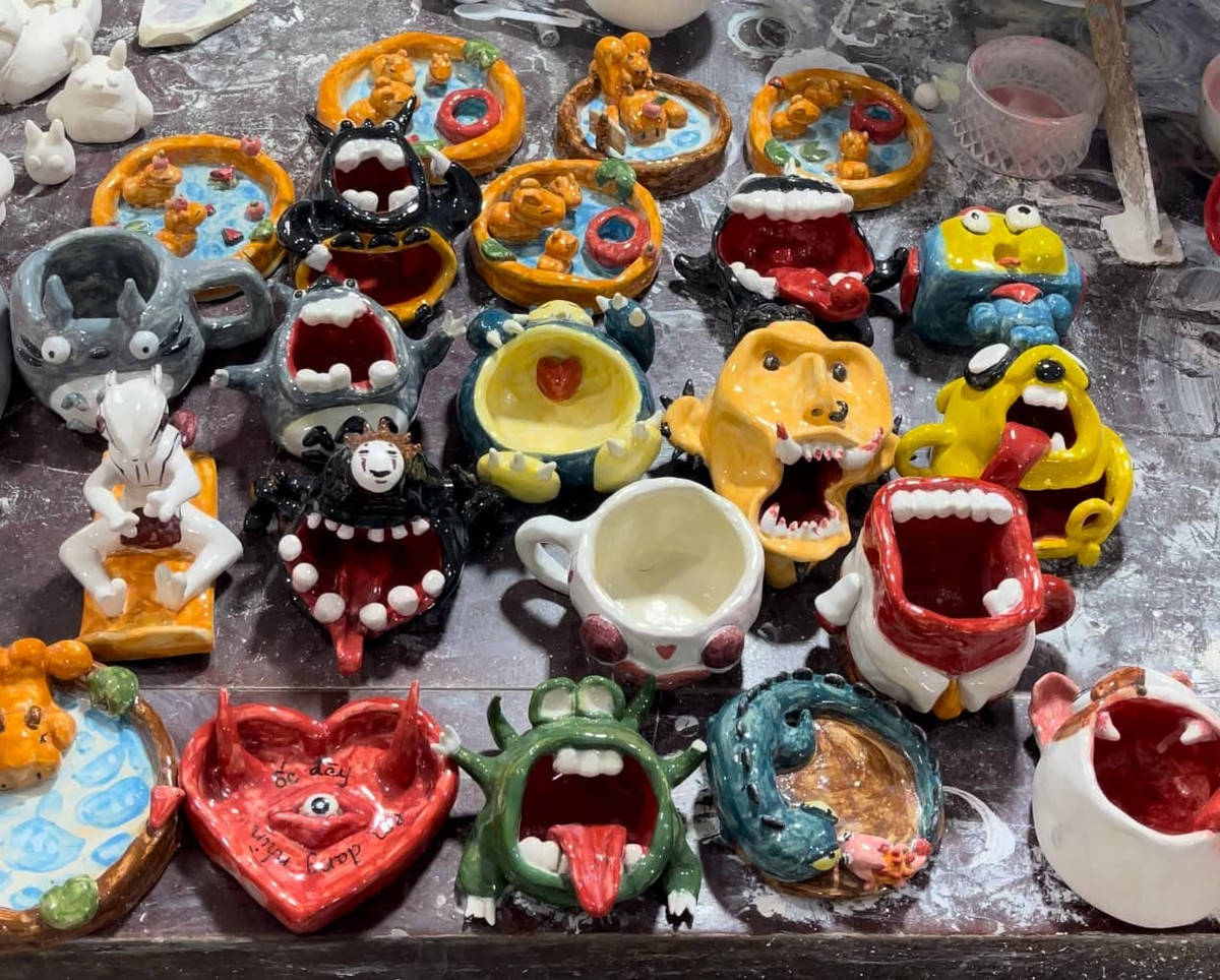 Nặn gốm thành hình thù xấu xí, chàng trai thu hàng chục triệu/tháng - Hình 2 Nan gom thanh hinh thu xau xi, chang trai thu hang chuc trieu/thang-Hinh-2