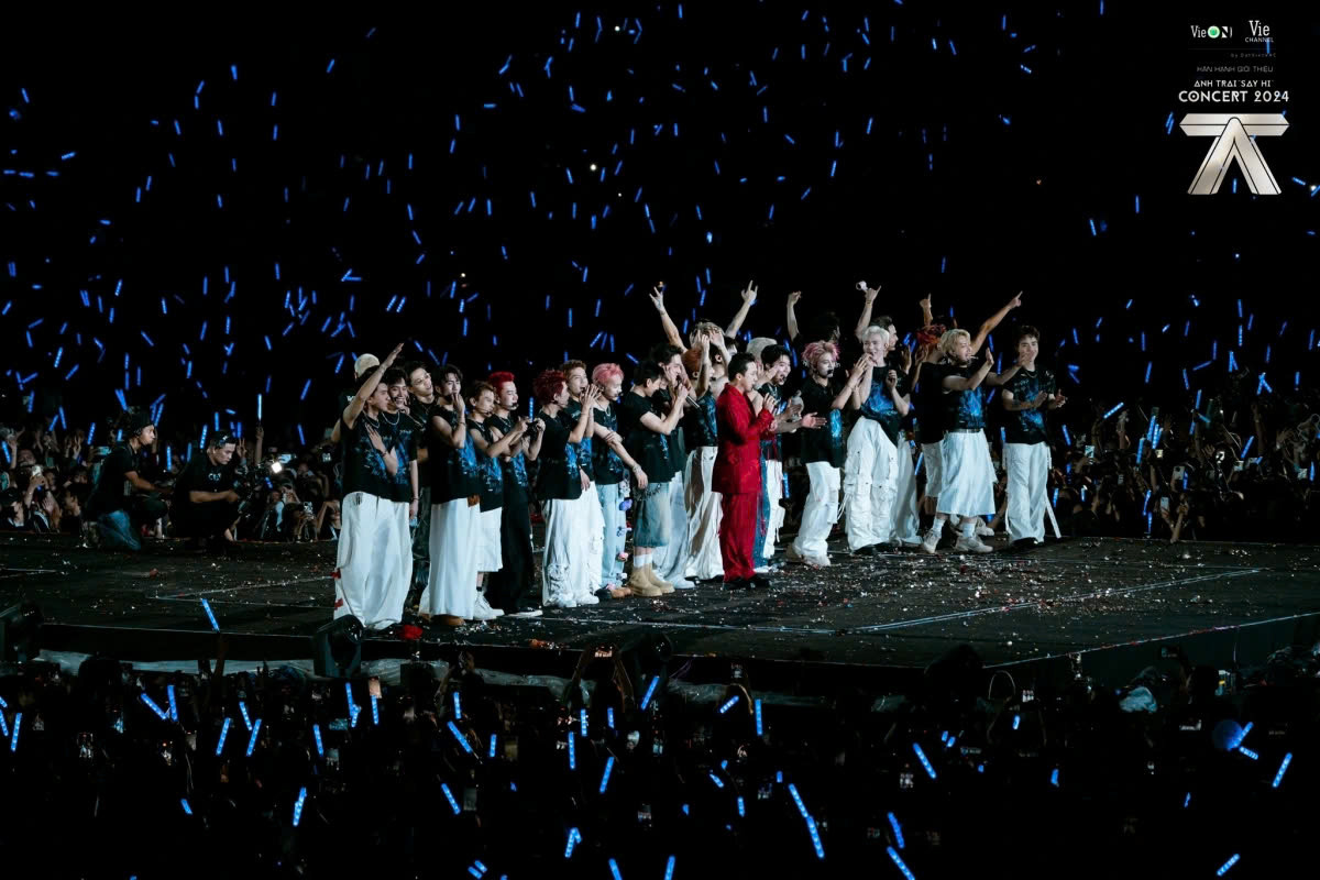 Thị trường chợ đen “sốt” vé concert 3 Anh trai “say hi“ Thi truong cho den “sot” ve concert 3 Anh trai “say hi“