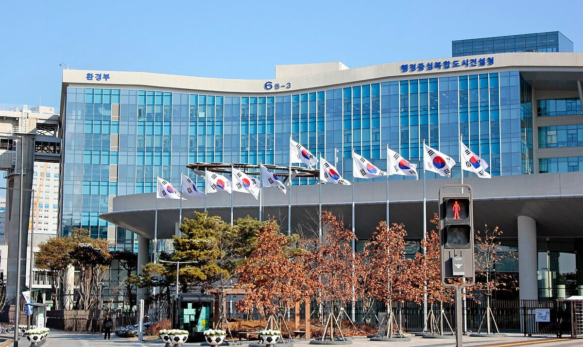 Lon manh nho 'dai phau' to chuc bo may cua Trung Quoc, Nhat Ban-Hinh-2