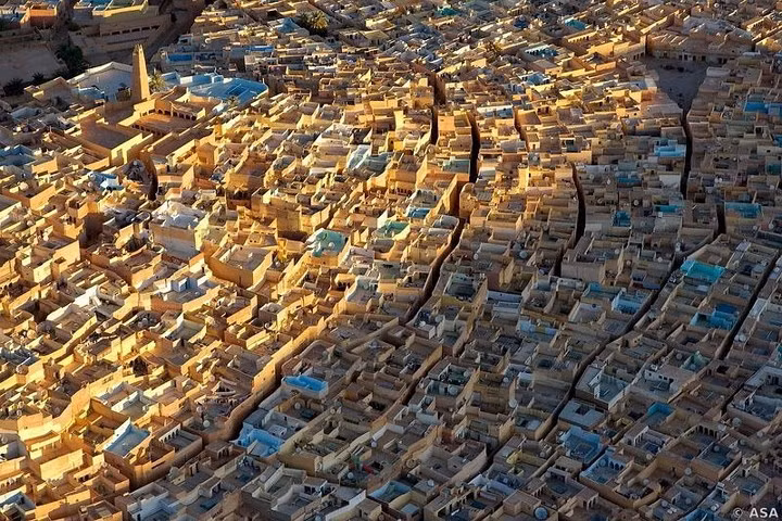 Người Mozabites có nguồn gốc từ vùng Tây Bắc Phi, trong lịch sử gọi là vùng Maghreb.