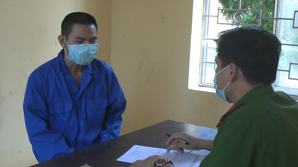  Căng dây điện bẫy chuột làm chết người: Ngày 23/3, phát hiện chuột phá hoại hoa màu, Đào Văn Khá (trú Yên Mỹ, Hưng Yên) đã lắp đặt hệ thống điện để giăng bẫy. Một người tại địa phương đã tử vong khi đi vào bẫy điện này. Ngày 24/3, Khá ra ruộng kiểm tra thì phát hiện anh L.V.Đ (SN 1974, trú cùng địa phương) đã tử vong. 