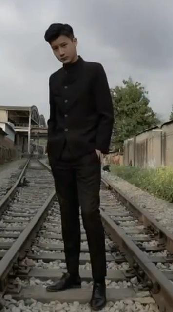 Con trai Quang Dung - Jennifer Pham 13 tuoi da la nam than-Hinh-2