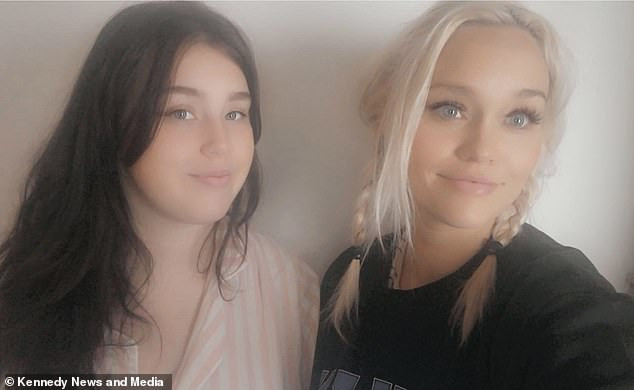 Co con o tuoi 17, ba me U40 van tre trung khong ngo-Hinh-4