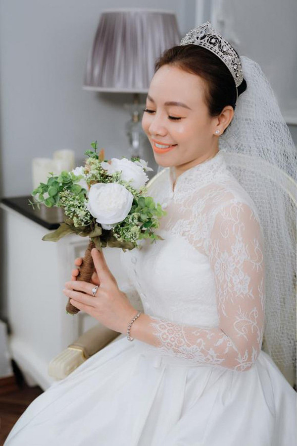 Tình địch đáng ghét của Hoài 'Thát-chơ' (Lệ Hằng) phim 'Xin hãy tin em' - Hình 8 Tinh dich dang ghet cua Hoai 'That-cho' (Le Hang) phim 'Xin hay tin em'-Hinh-8