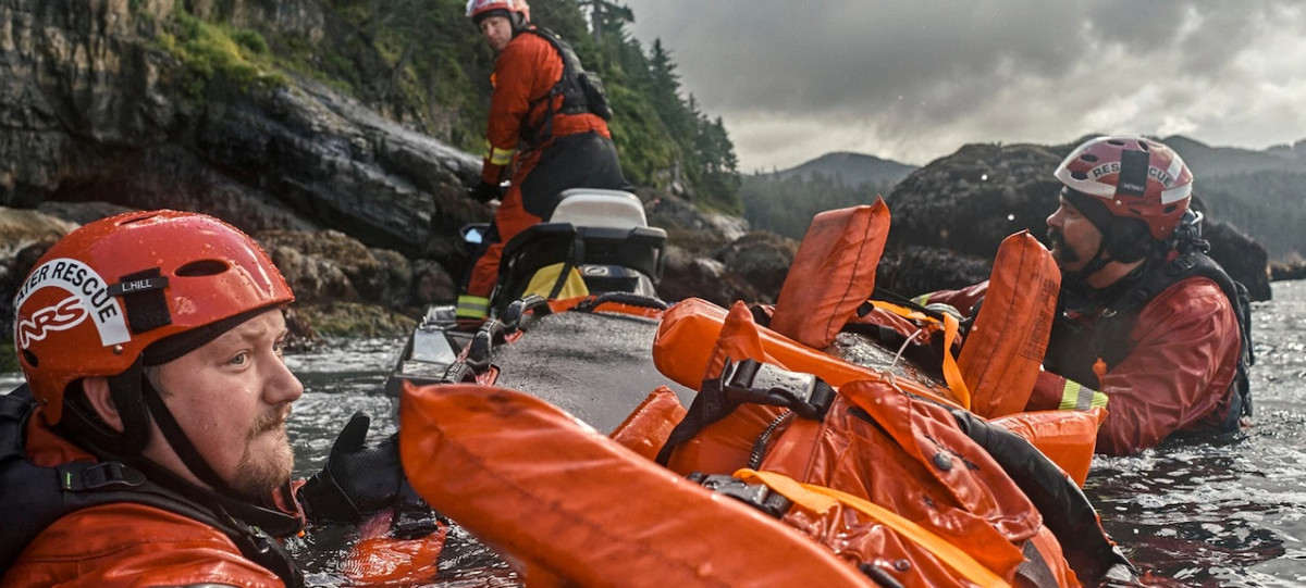 Những thập kỷ sau đó, người dân phát hiện một vài mảnh sứ Trung Quốc. Sau khi kiểm tra, các chuyên gia xác định chúng thuộc về những món đồ sứ có từ thời hoàng đế Khang Hy.