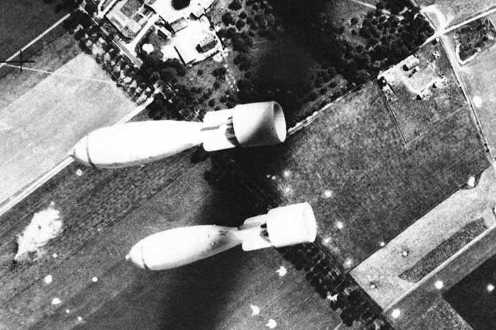 Kế hoạch xâm lược nước Anh được quan chức Đức quốc xã vạch ra vào tháng 11/1939 và trình lên Hitler vào tháng 5/1940.